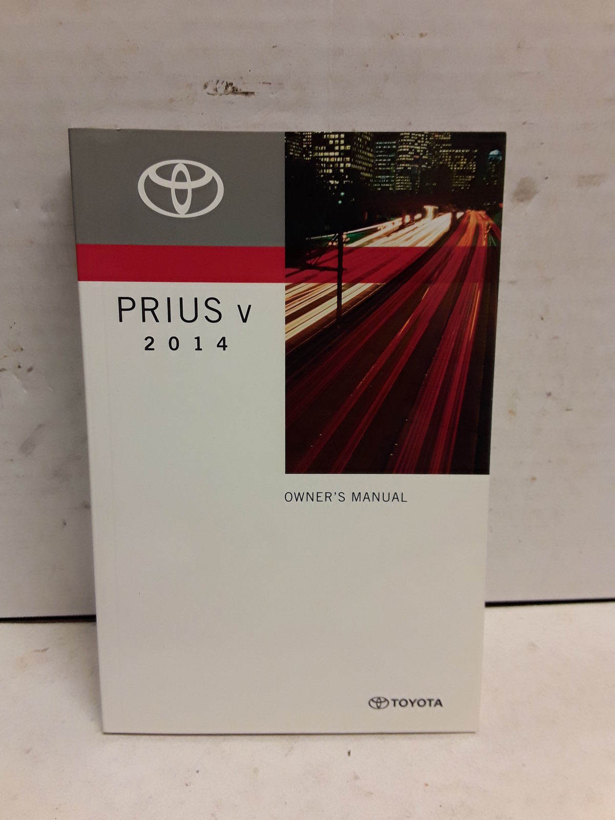 2014 Toyota Prius V Owners Manual Guide Book by Toyota - Nonfiction