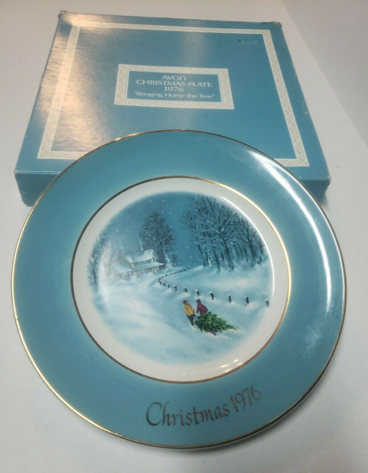 Avon Christmas Plate 1976 Bringing Home The Tree by Enoch Wedgwood ...