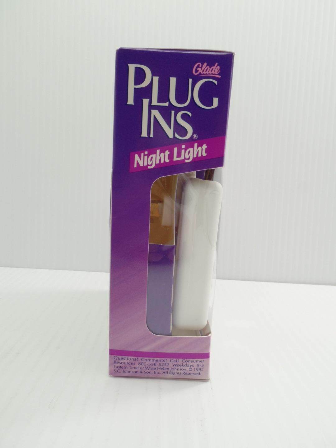 Glade Plug Ins Night Light Warmer Unit Fragrance Cartridge Country Nights .17 oz Air Fresheners