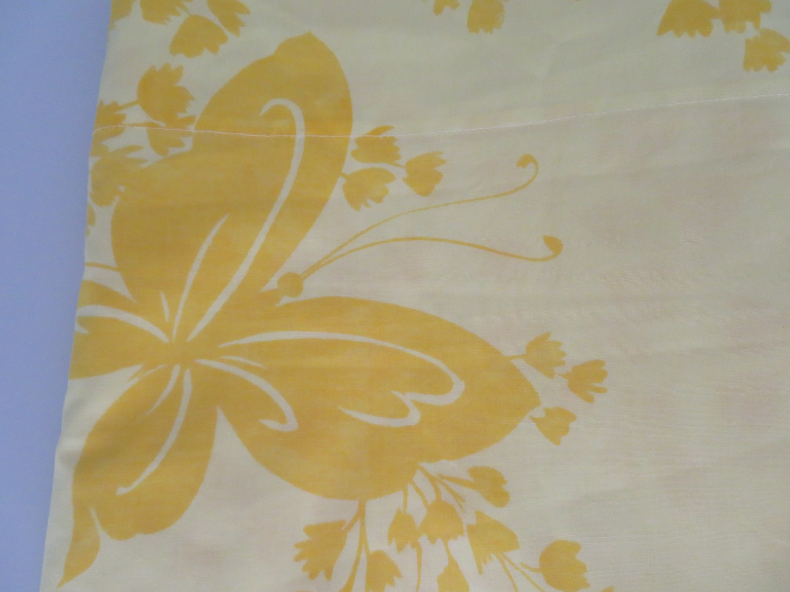 Springmaid Full Flat Sheet, 70's 80's Butterflies, Wondercale NoIron