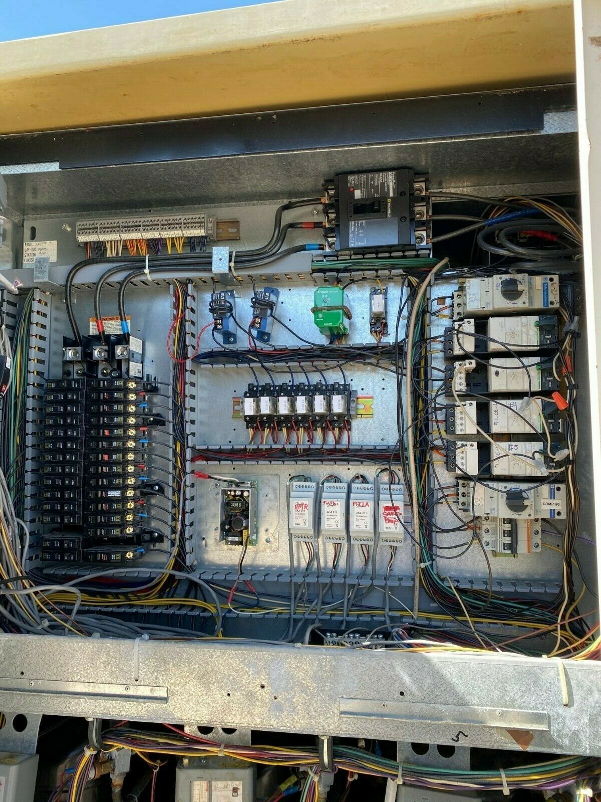 Hussmann HAV06SM Protocol Grocery Store Refrigeration Rack System