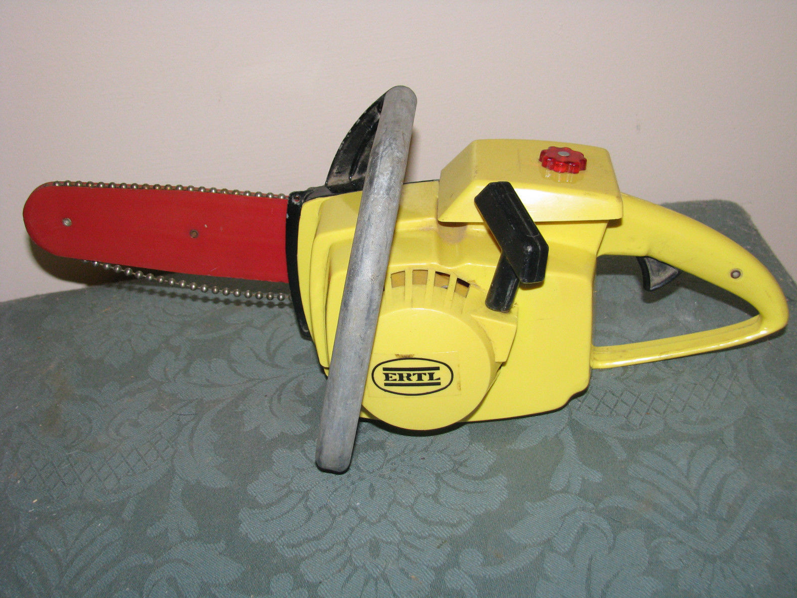 john deere toy chainsaw