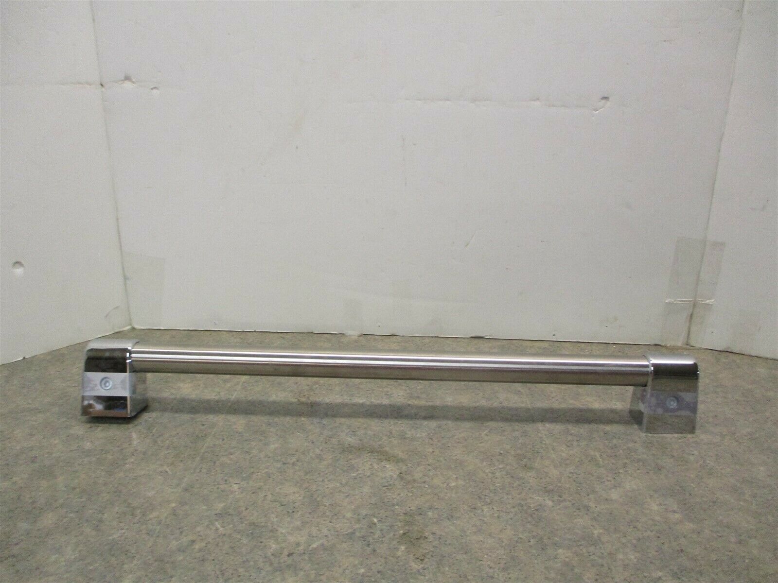 FISHER/PAYKEL DISHWASHER HANDLE PART DD24DV2T9N Major Appliances