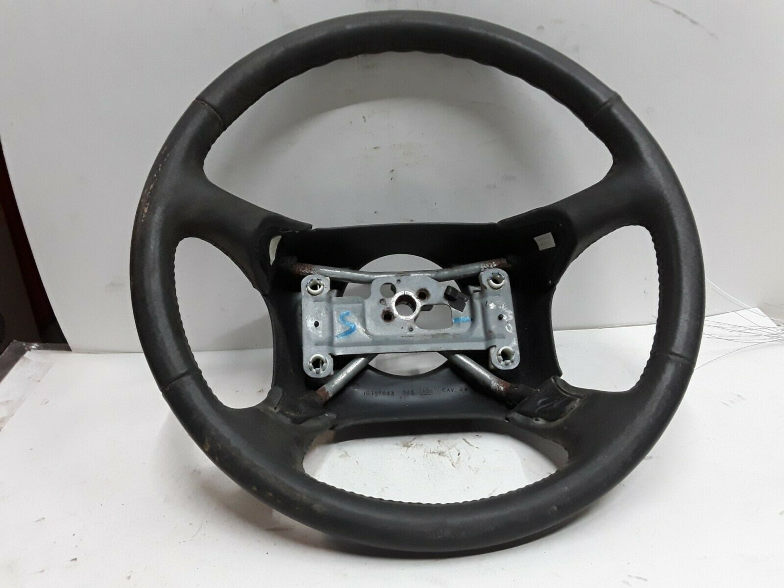 95 96 97 Chevrolet Tahoe Suburban gray leather steering wheel OEM ...