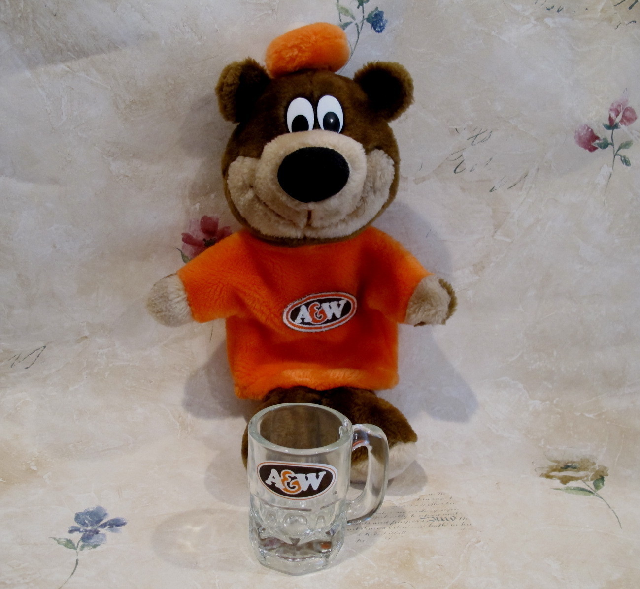 a&w stuffed bear