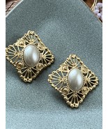 Faux White Oval Mabe Pearl in Large Ornate Openwork Brushed Goldtone Fra... - $9.49