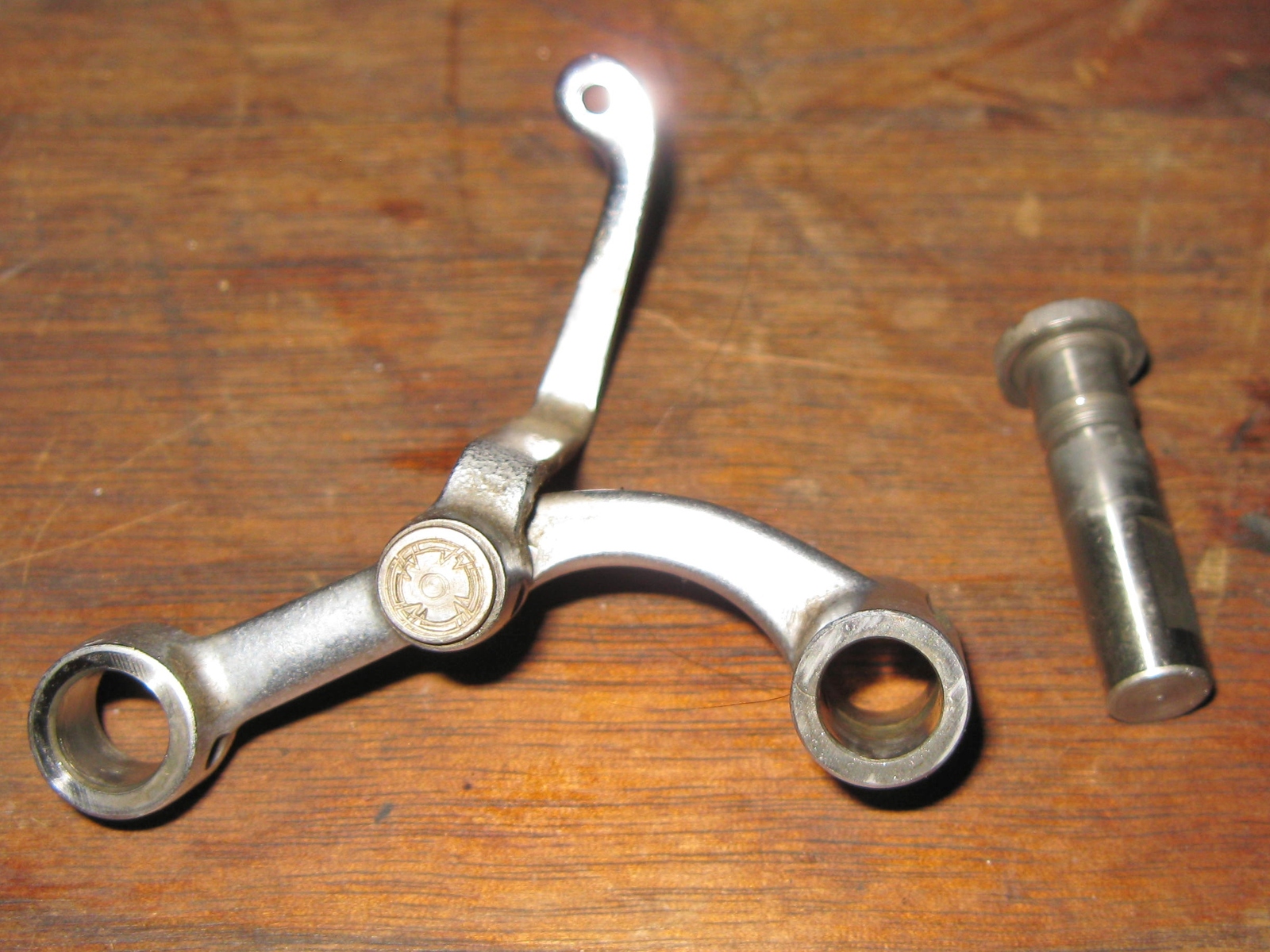 Wards Signature Thread Take Up Lever w/Pivot Pin Machine Parts