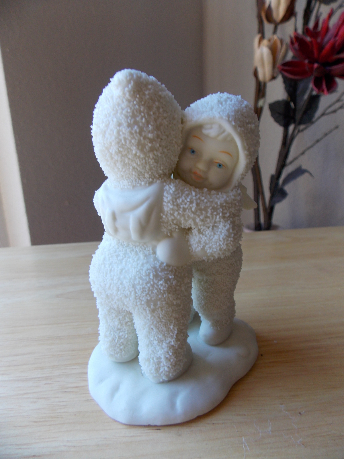 Dept. 56 Snowbabies Retired “I Need A Hug” Figurine - Snowbabies