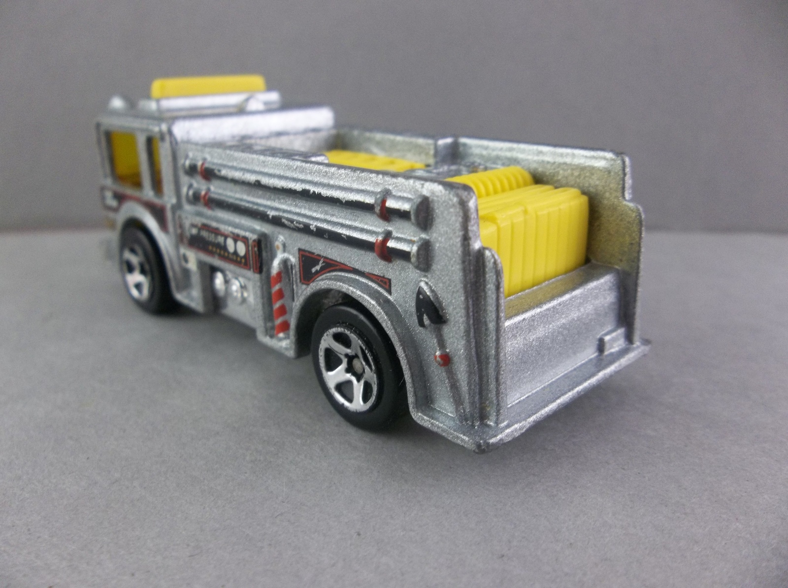 hot wheels 1976 fire truck