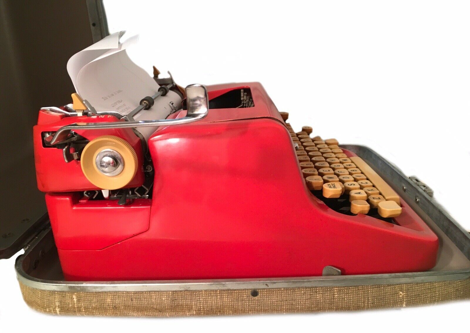 Royal Quiet De Luxe Red Manual Portable Typewriter with Carrying Case