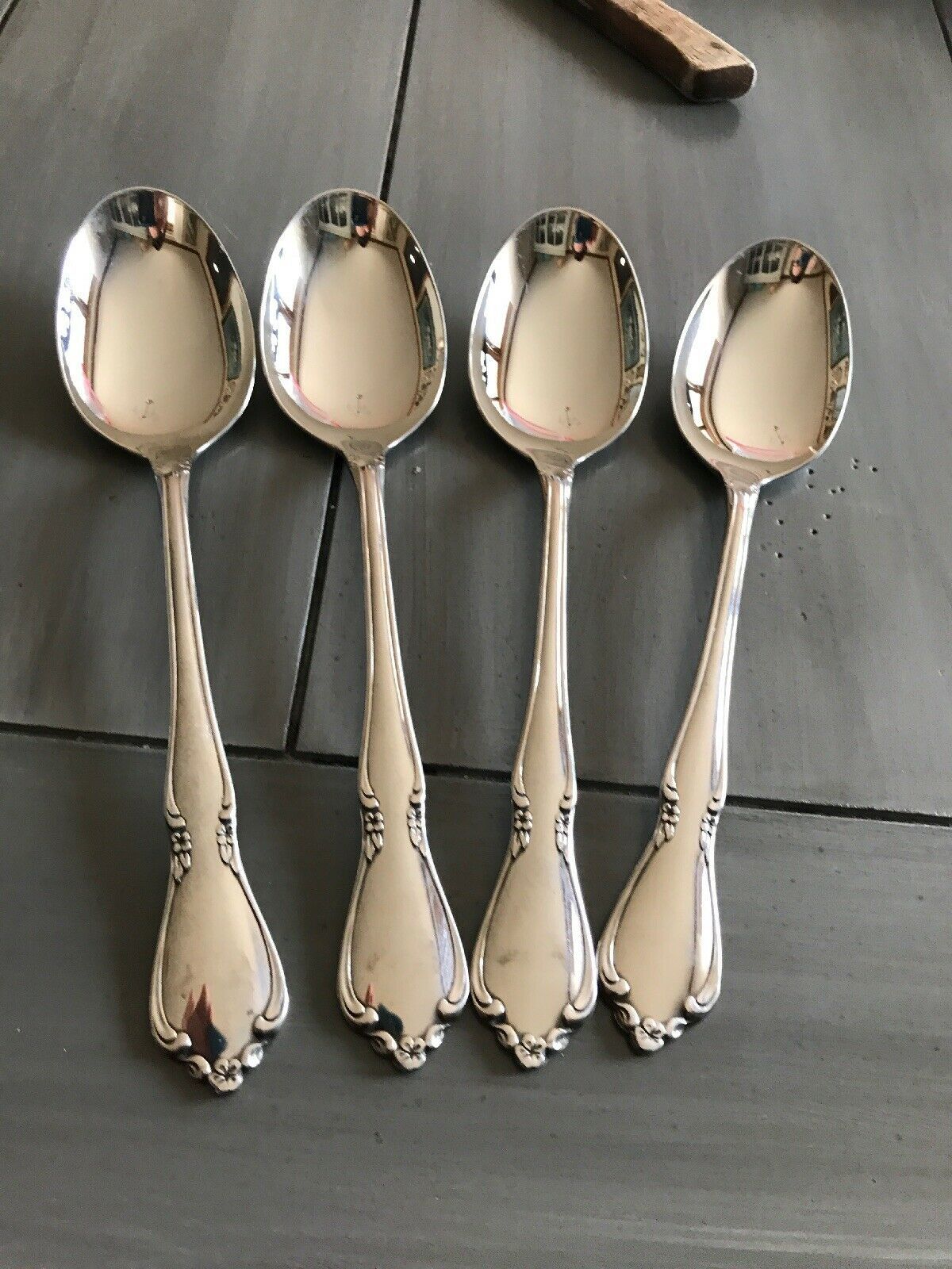 Pottery Barn LETTUCE Pattern Tablespoon s 18/8 Glossy Stainless Flatware Japan 