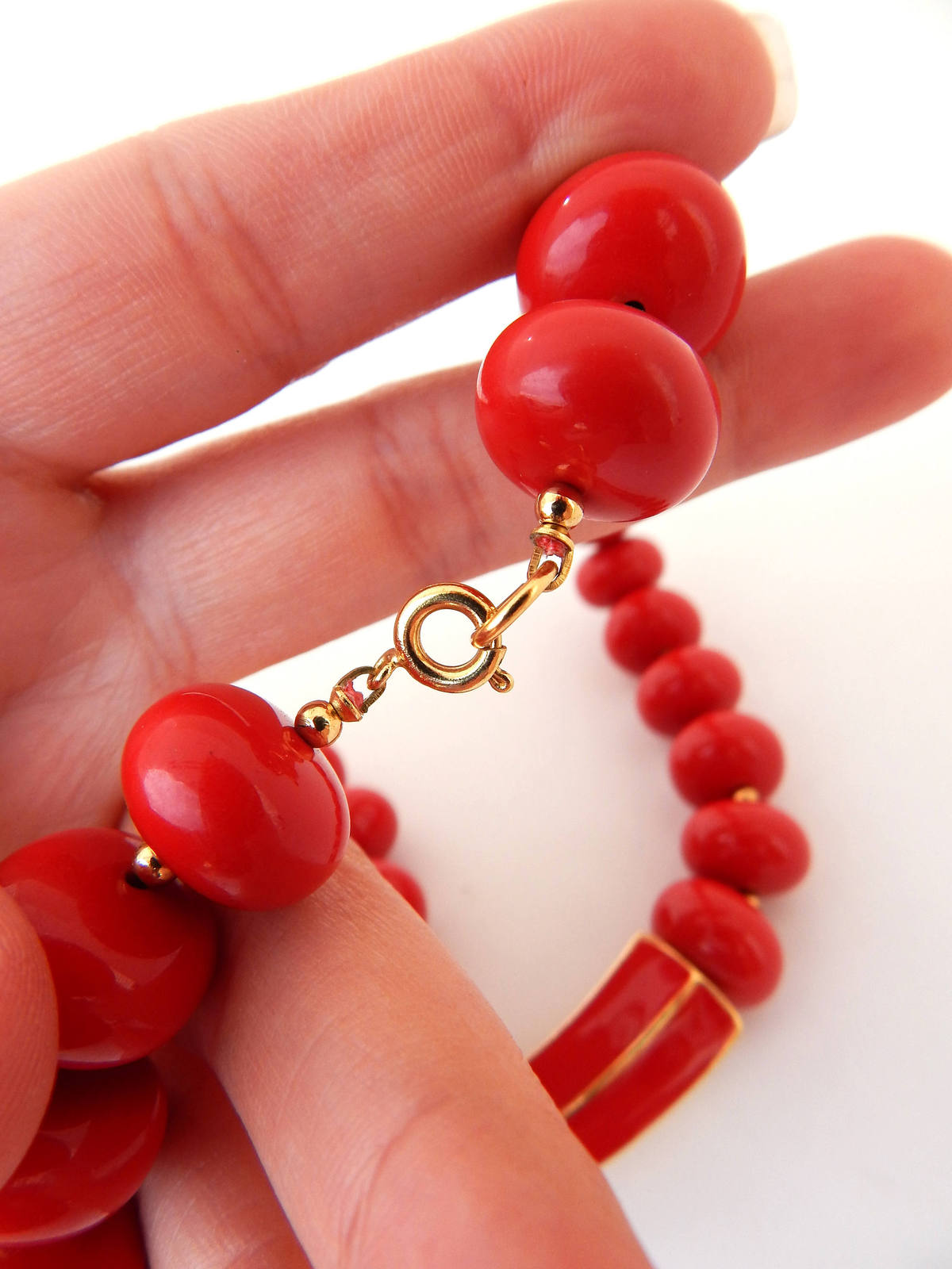TRIFARI Necklace Red Enamel Lucite 