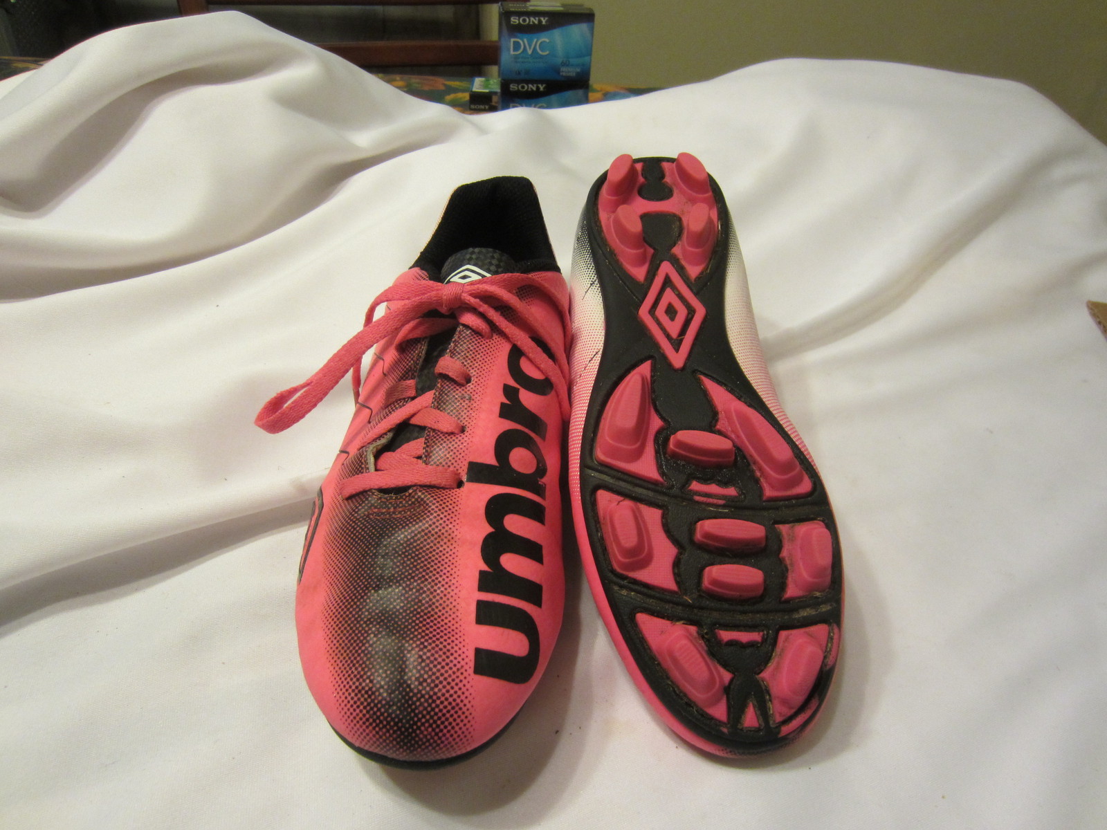 umbro girls cleats