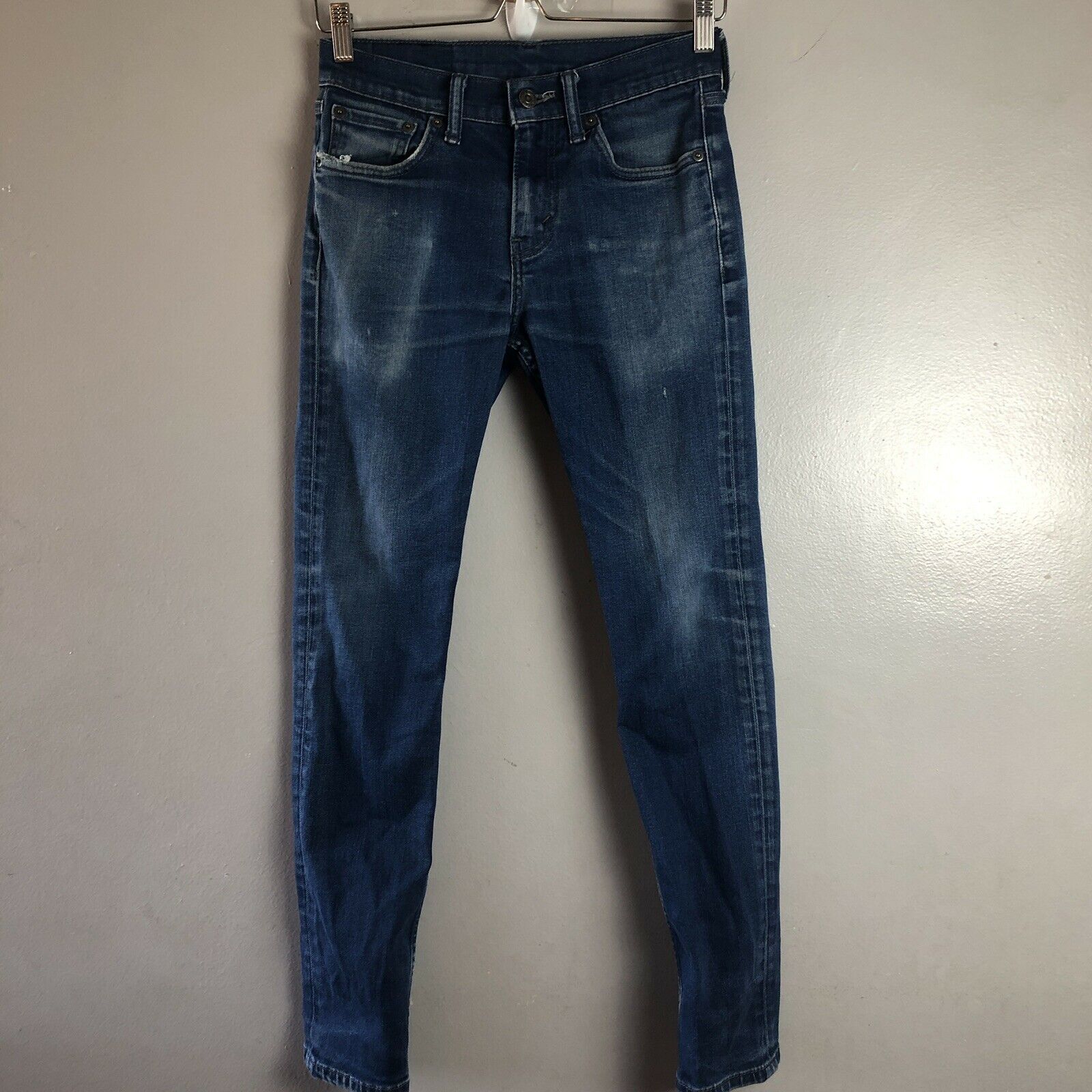 levis 541 distressed jeans