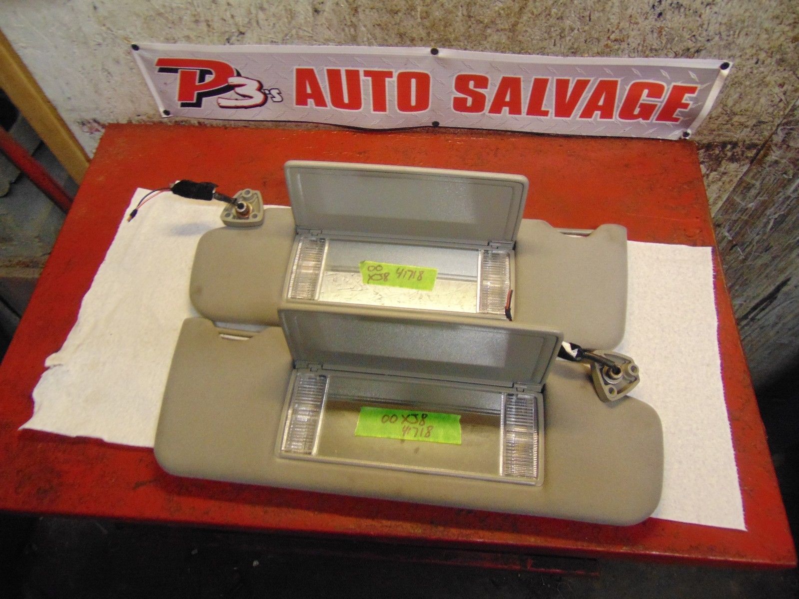 98 99 03 02 01 00 Jaguar XJ8 oem right & left sunvisor pair sun visor set Sun Visors