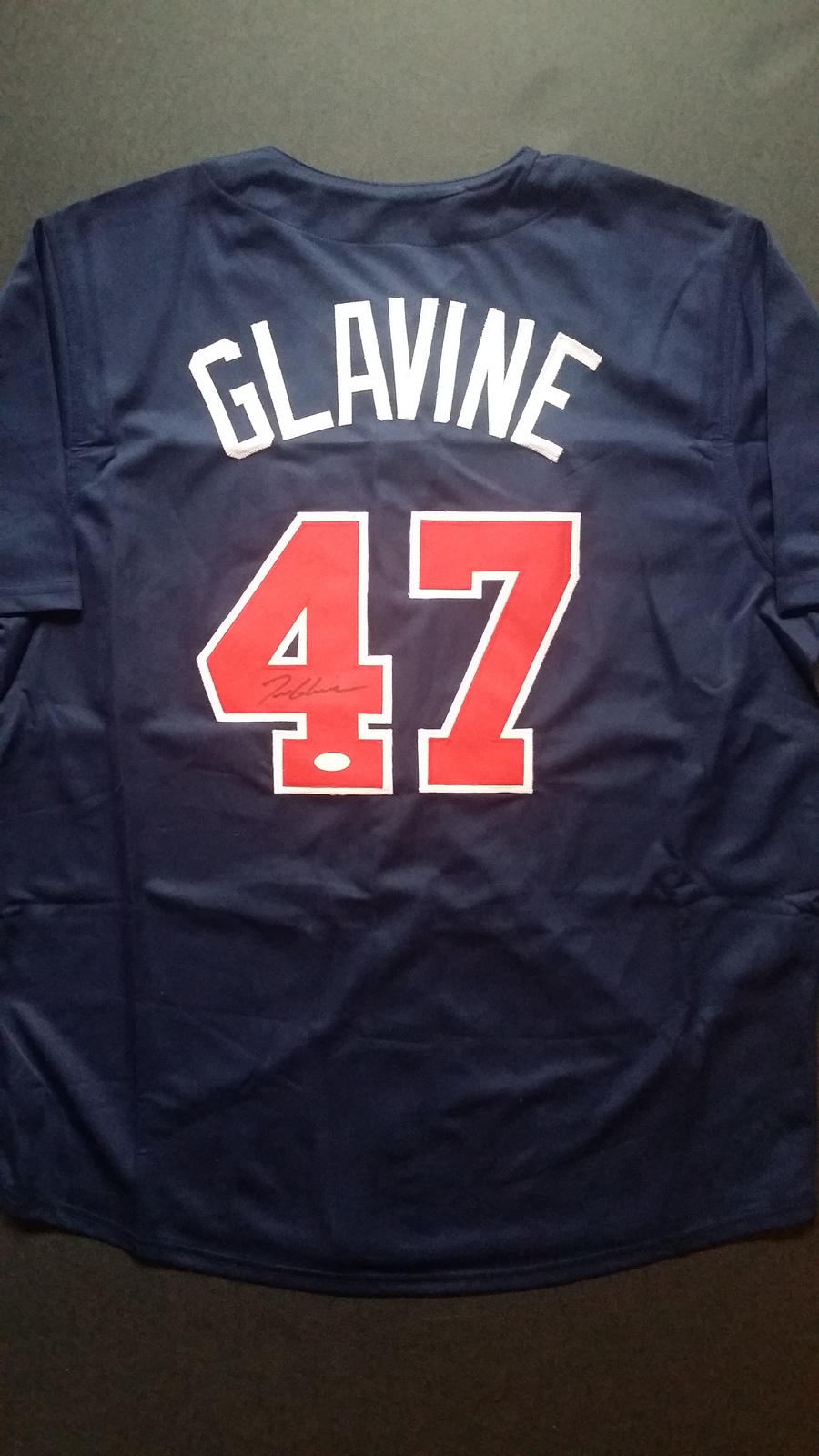 Tom Glavine Autographed Nike Replica Atlanta Braves Jersey with 4