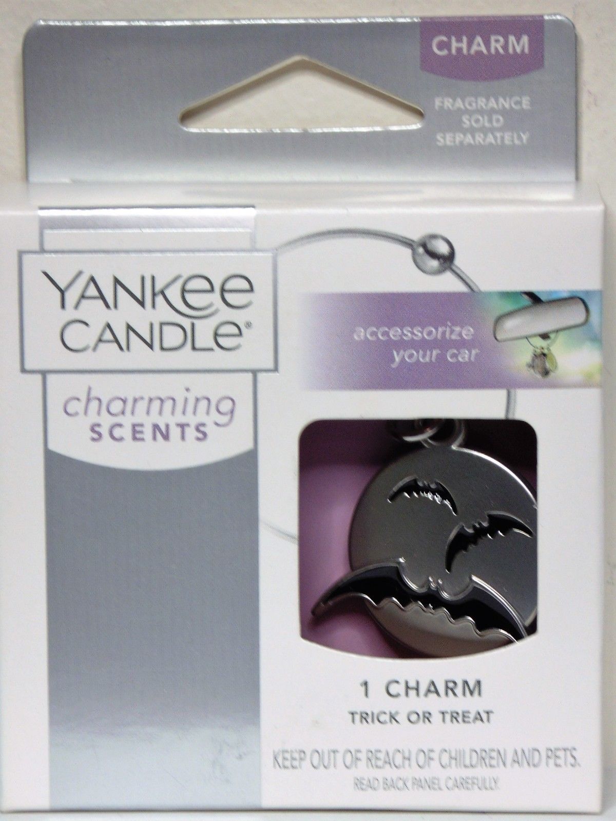 Yankee Candle Charming Scents Trick Or Treat Bats CharmAccessorize