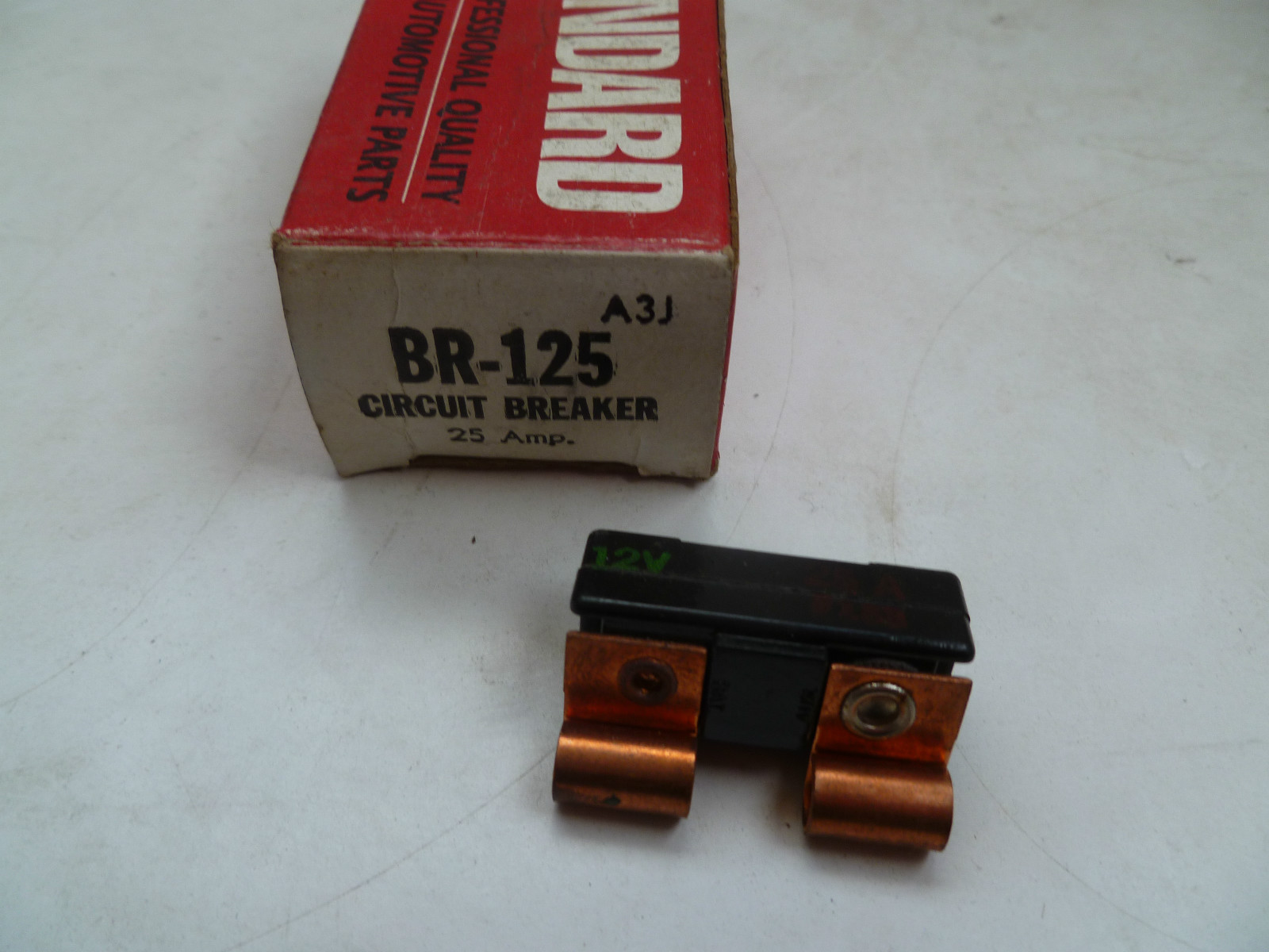 CIRCUIT BREAKER BR125 25 AMP IGNITION PARTS STANDARD MOTOR PRODUCTS