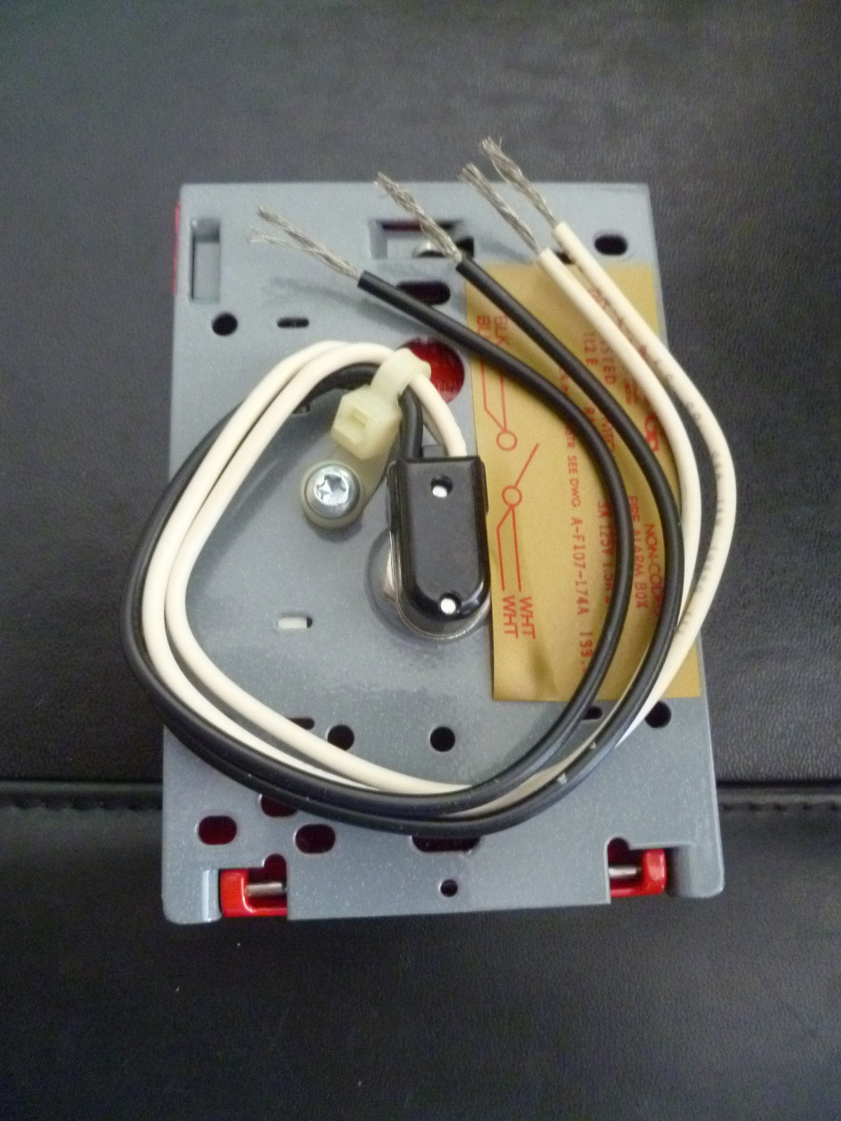 Edwards Fire Alarm Pull Station With Extra Glass Rod 270ASPO New