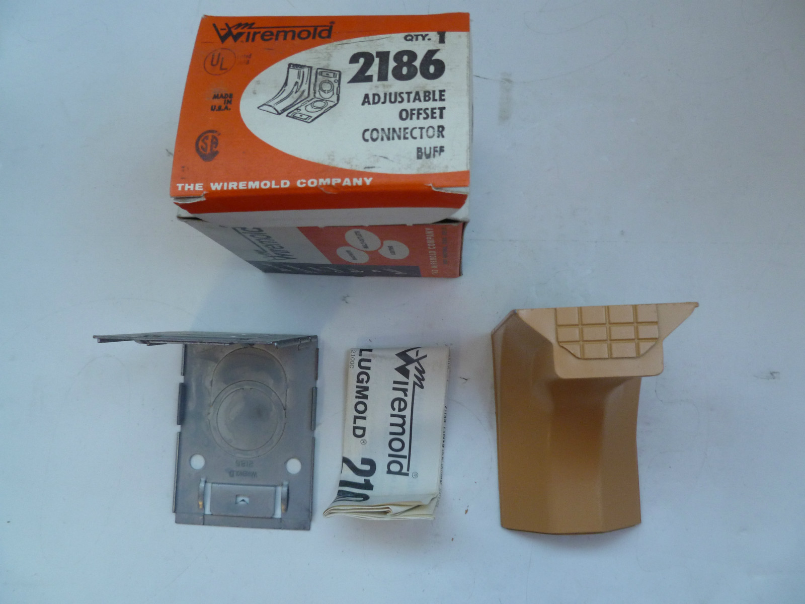 JUNCTION BOX 2642D ADJUSTABLE OFFSET CONNECTOR 2186 TAKEOFF CONNECTOR