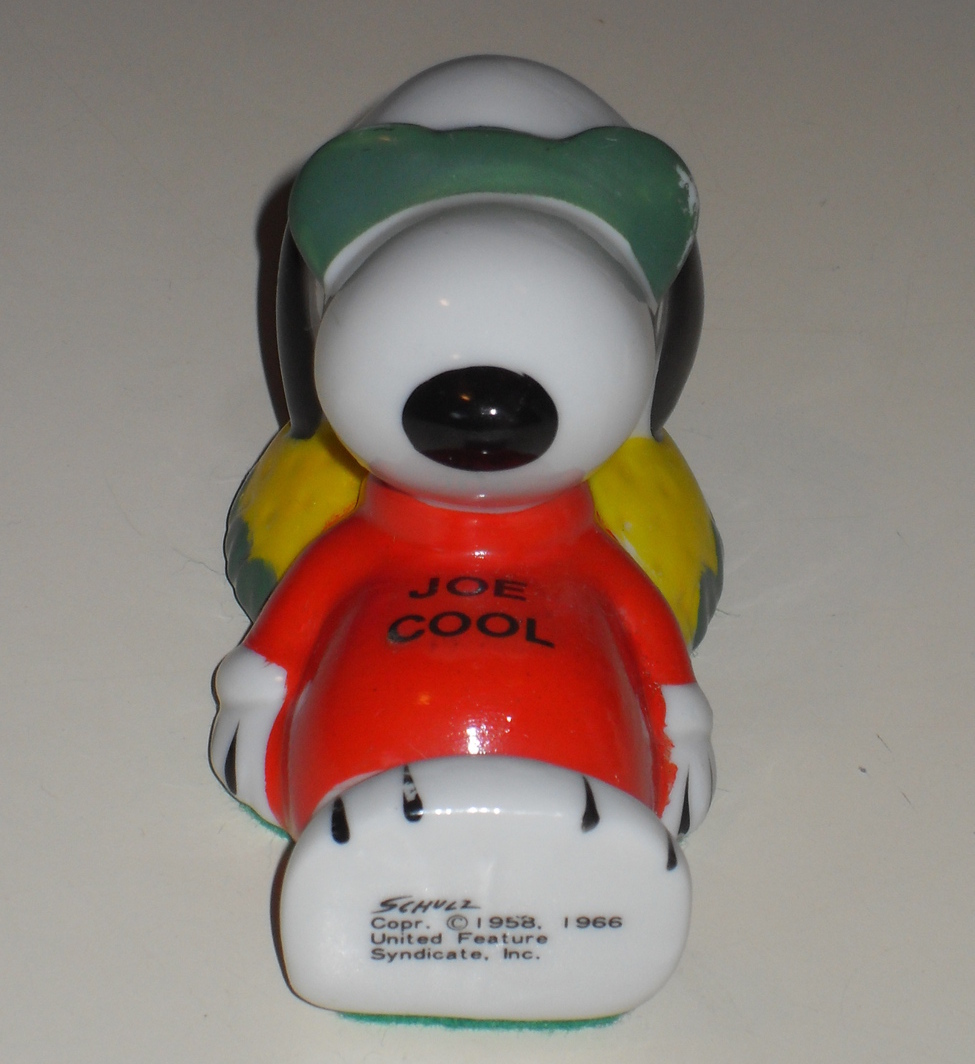 snoopy joe cool figurine