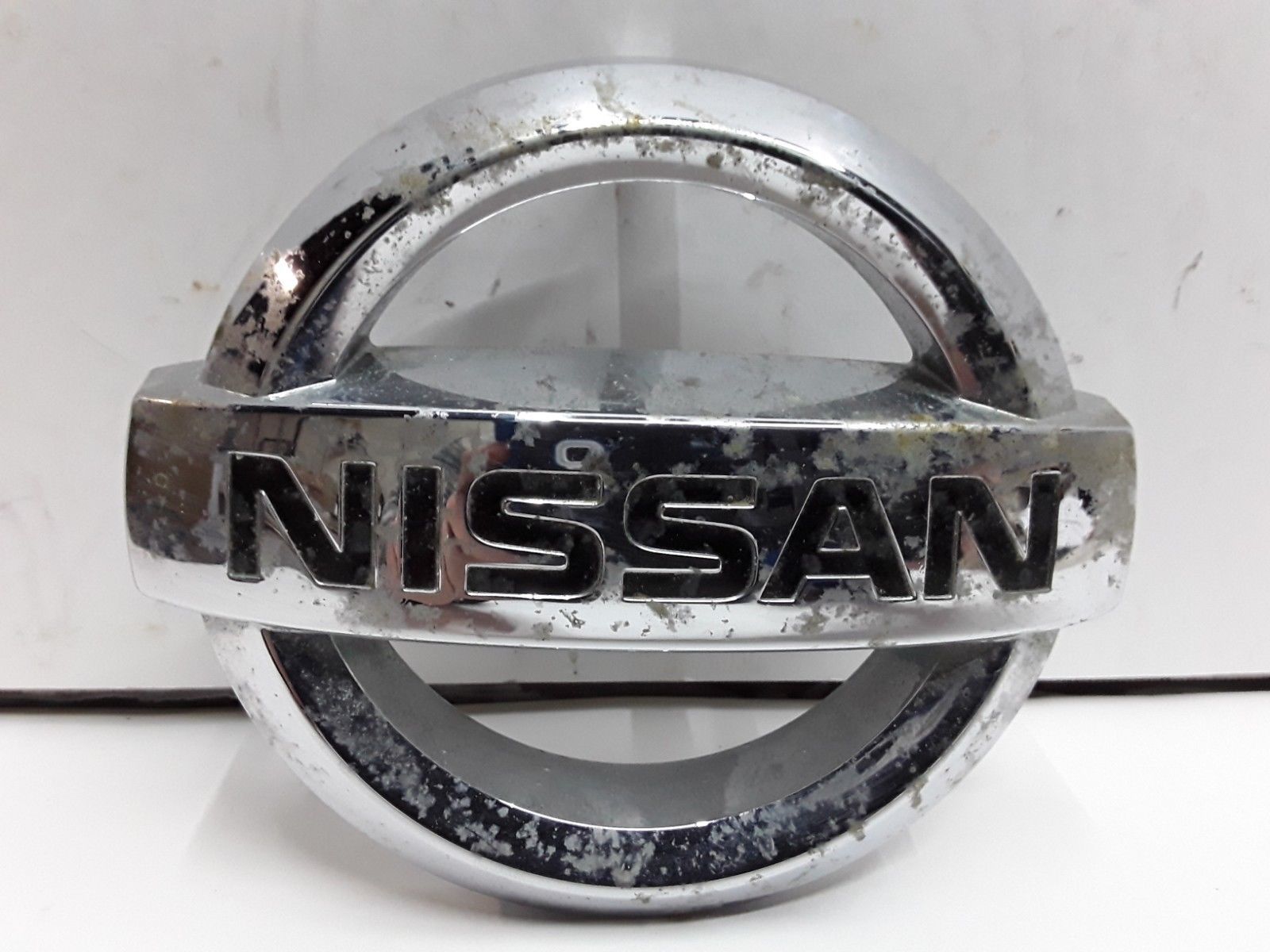 05 06 07 08 Nissan Xterra front grill emblem OEM Emblems