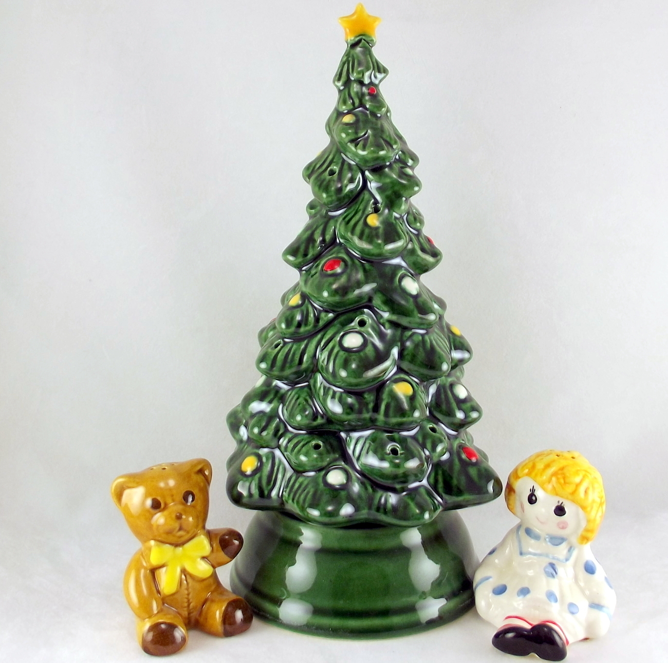 vintage avon merry christmas tree hostess set 1979 in vintage avon merry christmas tree hostess set 1979 in