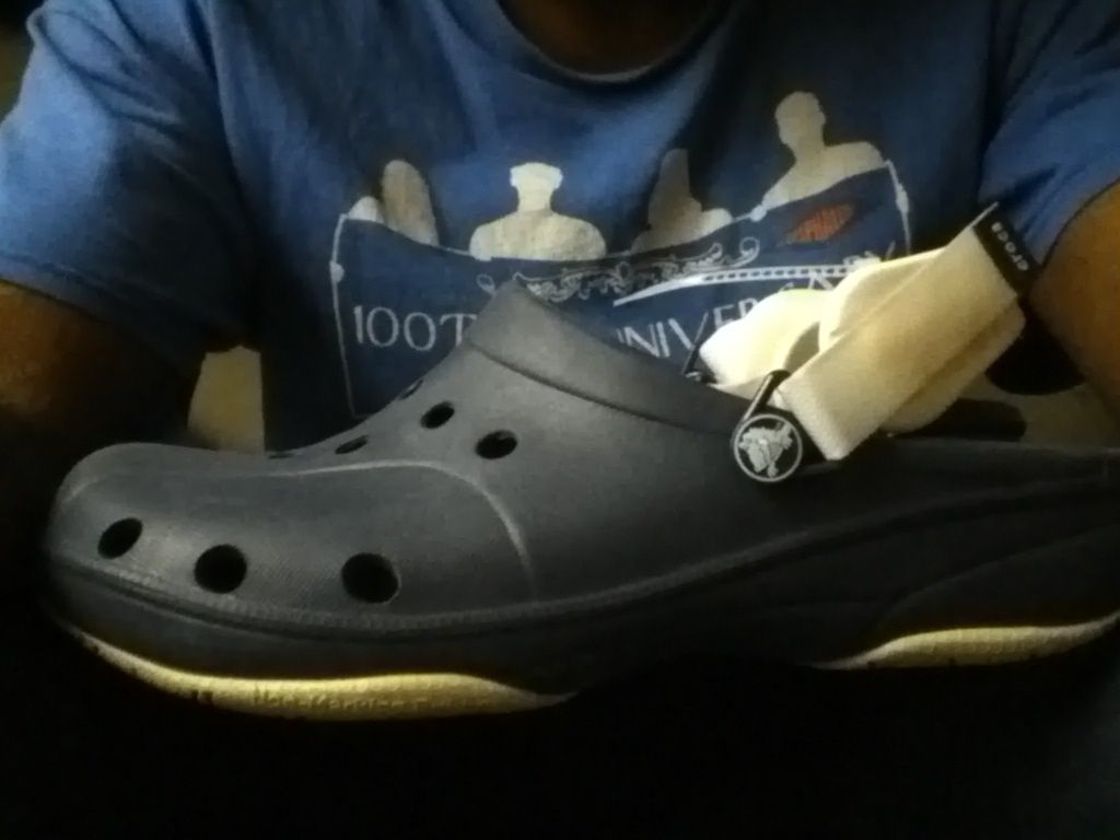 crocs non marking shoes