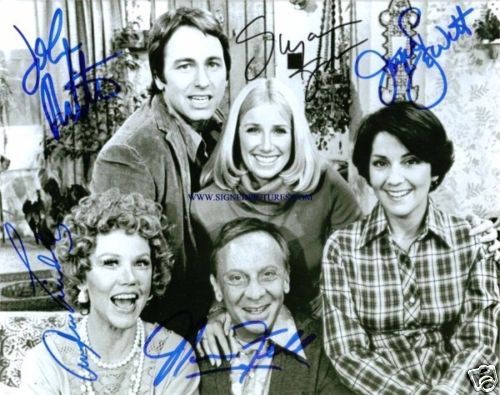 THREES COMPANY CAST SIGNED AUTOGRAPH 8x10 RP PHOTO 3s BY ALL 5 THE ROPERS JACK