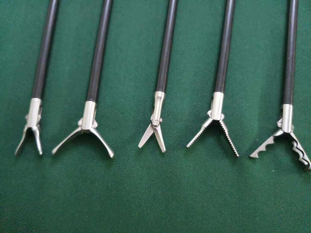 Laparoscopic Dolphin Nose Blunt Atraumatic Wave Fundus Grasper Forceps