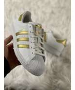 Adidas Originals Superstar Low Womens Shoe White Metallic Gold FX7483 NE... - $89.99