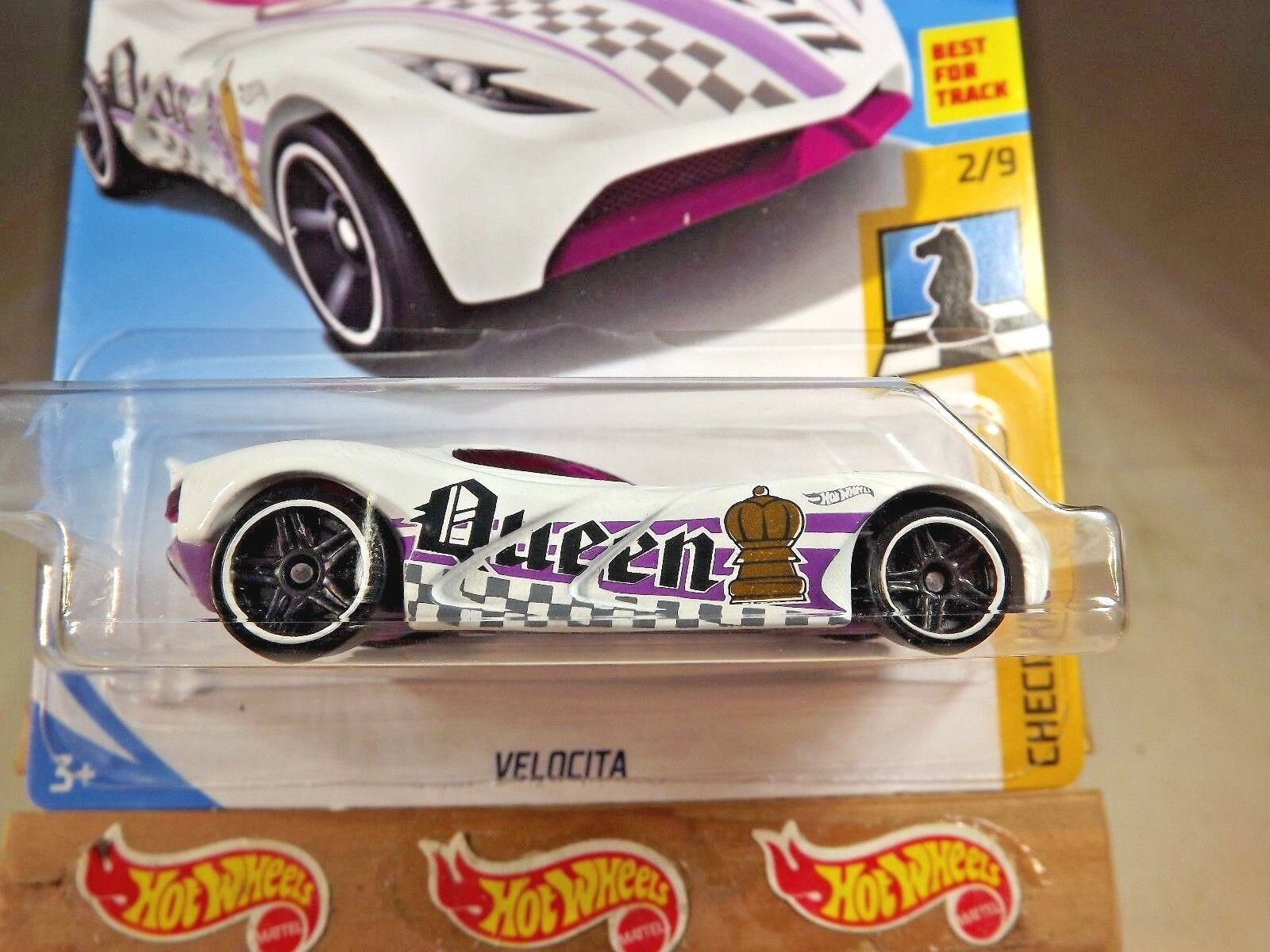 2018 Hot Wheels 267 CheckmateQueen 2/9 VELOCITA White w/Black Pr5