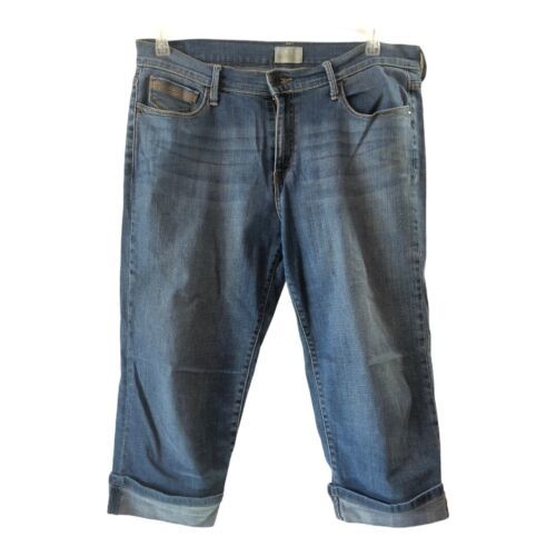 Levi's 515 Capri Denim Cropped Jeans Size 10 w/ cuffed hem
