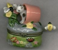KITTY CAT IN FLOWER POT HINGED BOX - $11.00