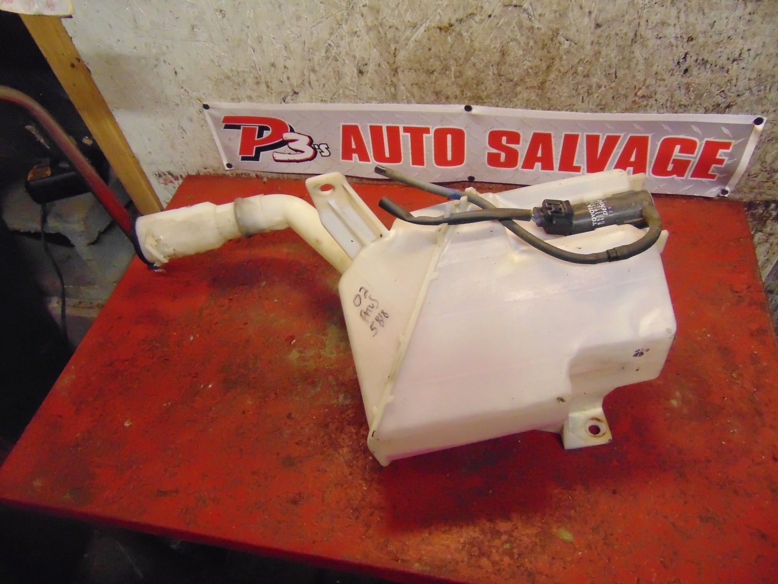 01 03 02 Toyota Prius oem windshield washer fluid reservoir tank bottle