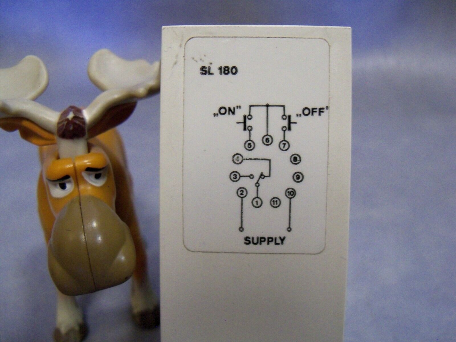 Electromatic On Delay Timer Relay SA205120 0.15-3 Seconds