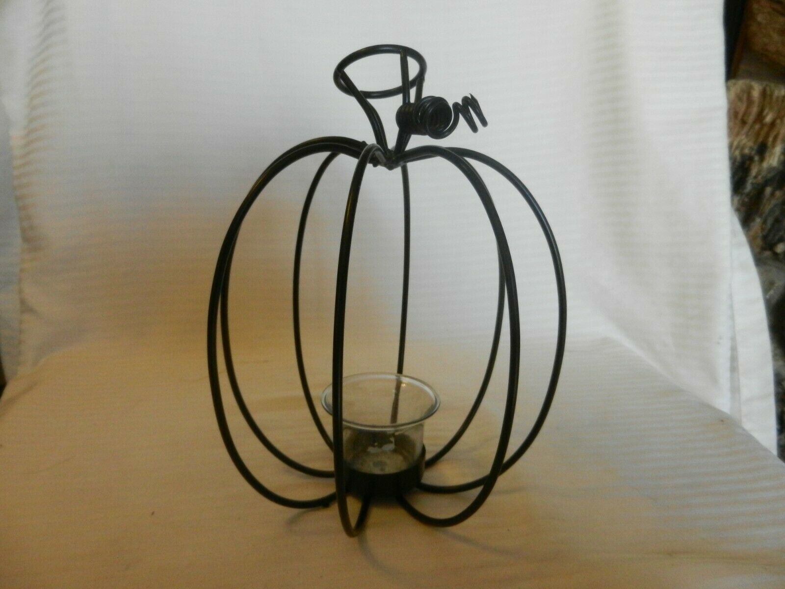 Black Metal Wire Pumpkin Shape Tea or Votive Candle Holder Candles, Holders