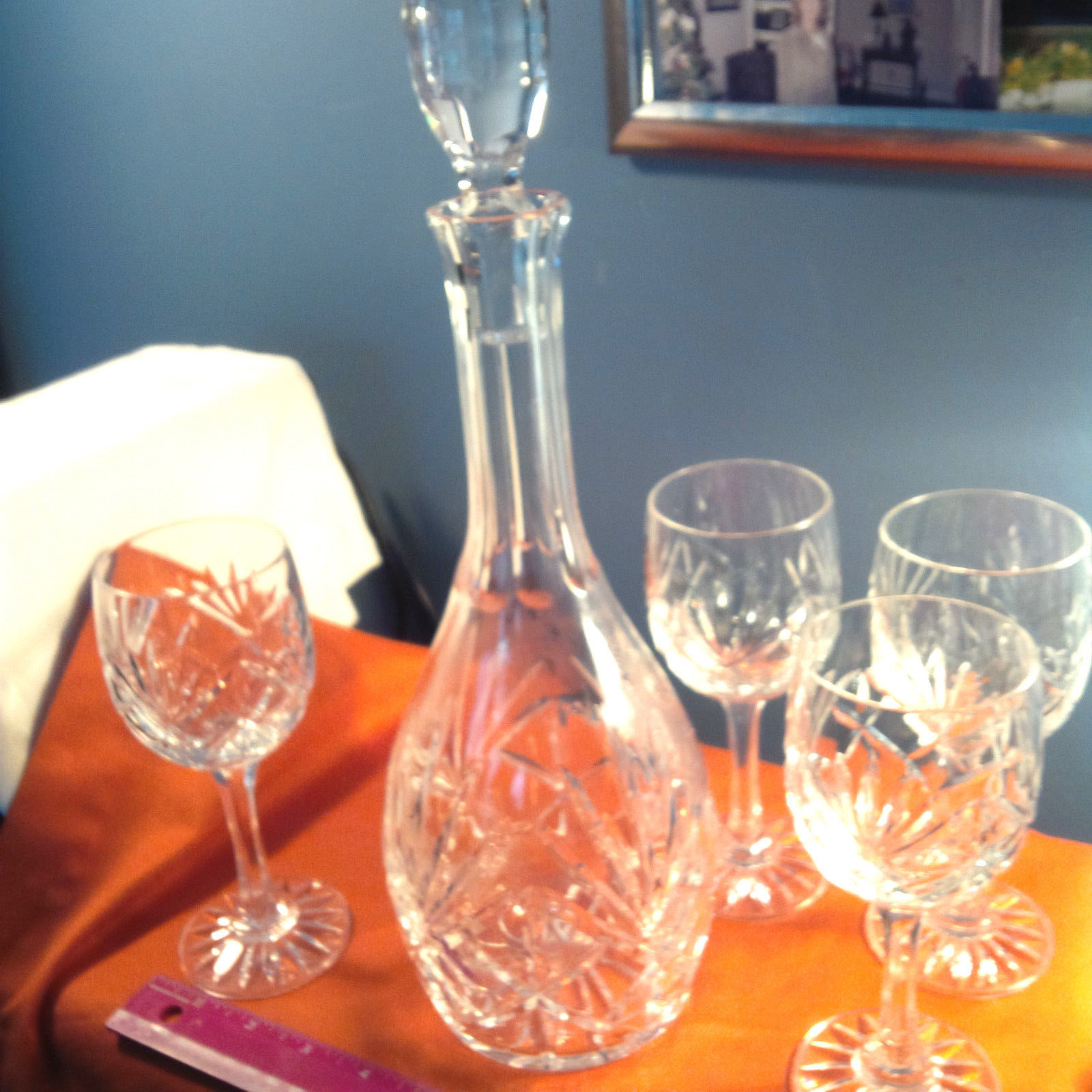 NOBLE EXCELLENCE DECANTER 5 PIECE WINE GLASS SET 24 HANDCUT LEAD