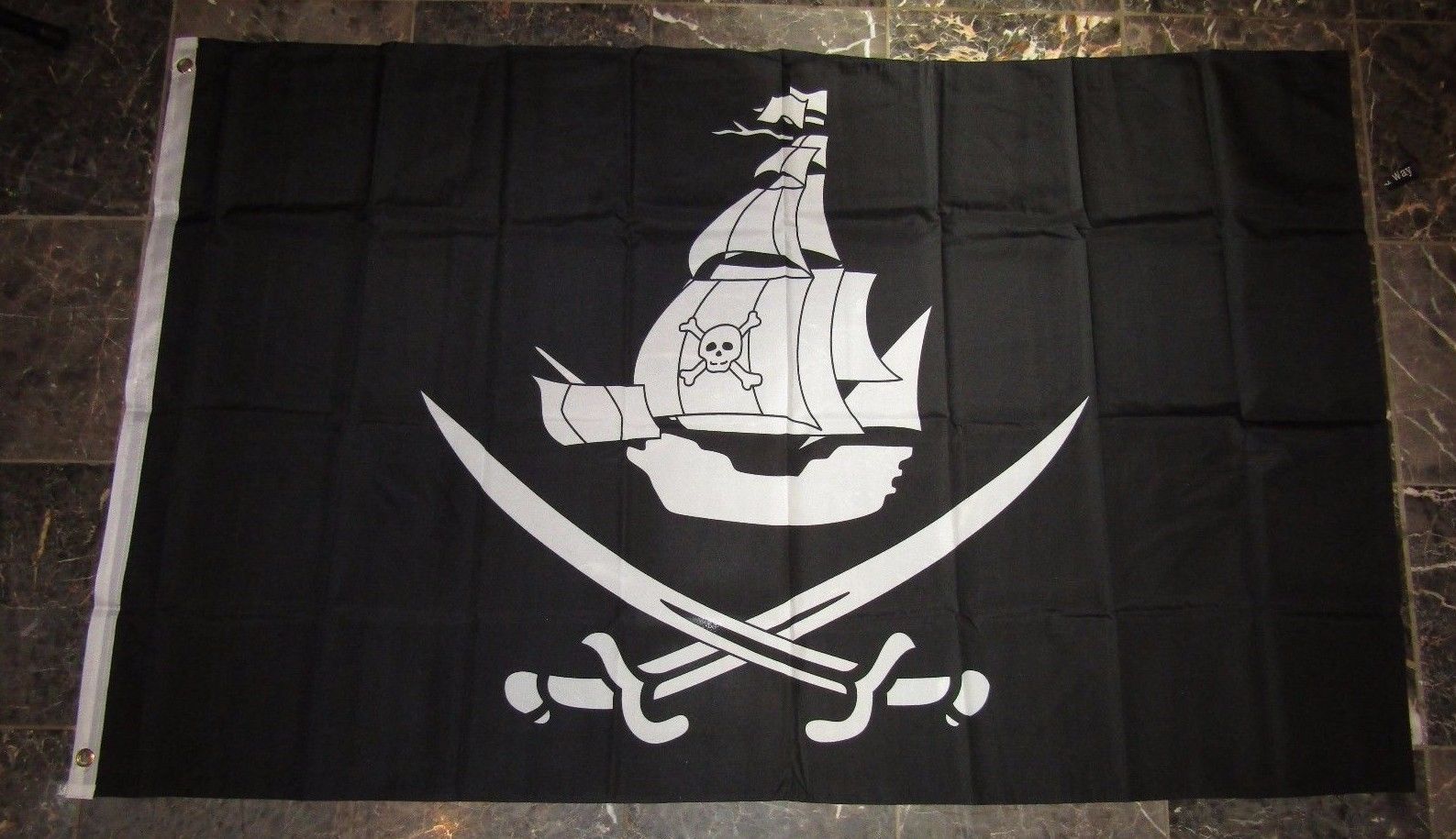 Флаг корабля черная Жемчужина