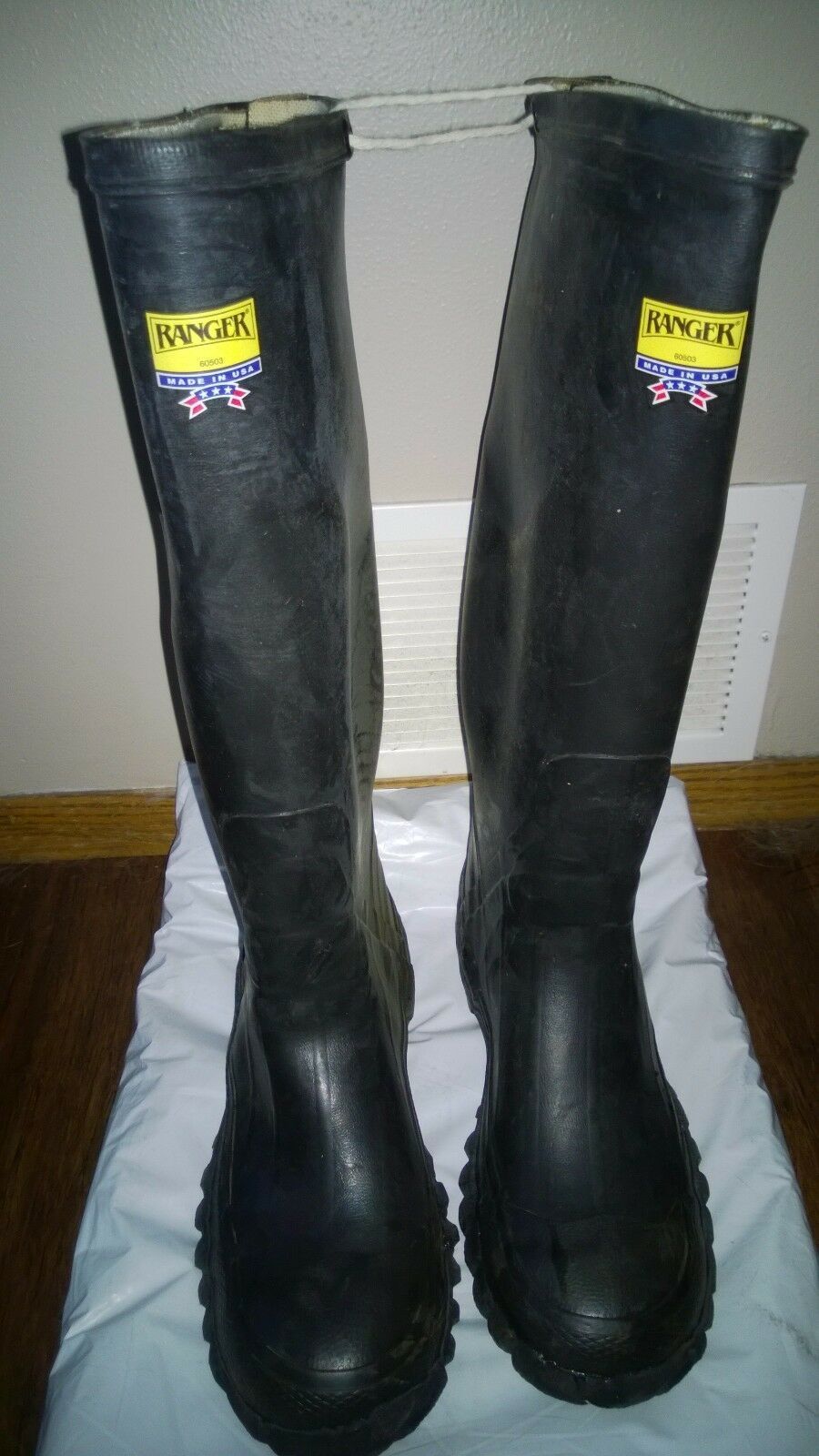 Ranger Black Rubber Boots Size 6 Men's Boots