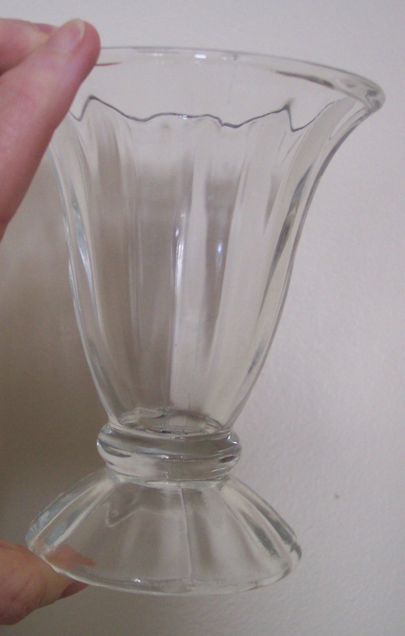 Libbey Tulip Glass Dessert Dishes Bowls Cups Sundae Parfait Berry Ice