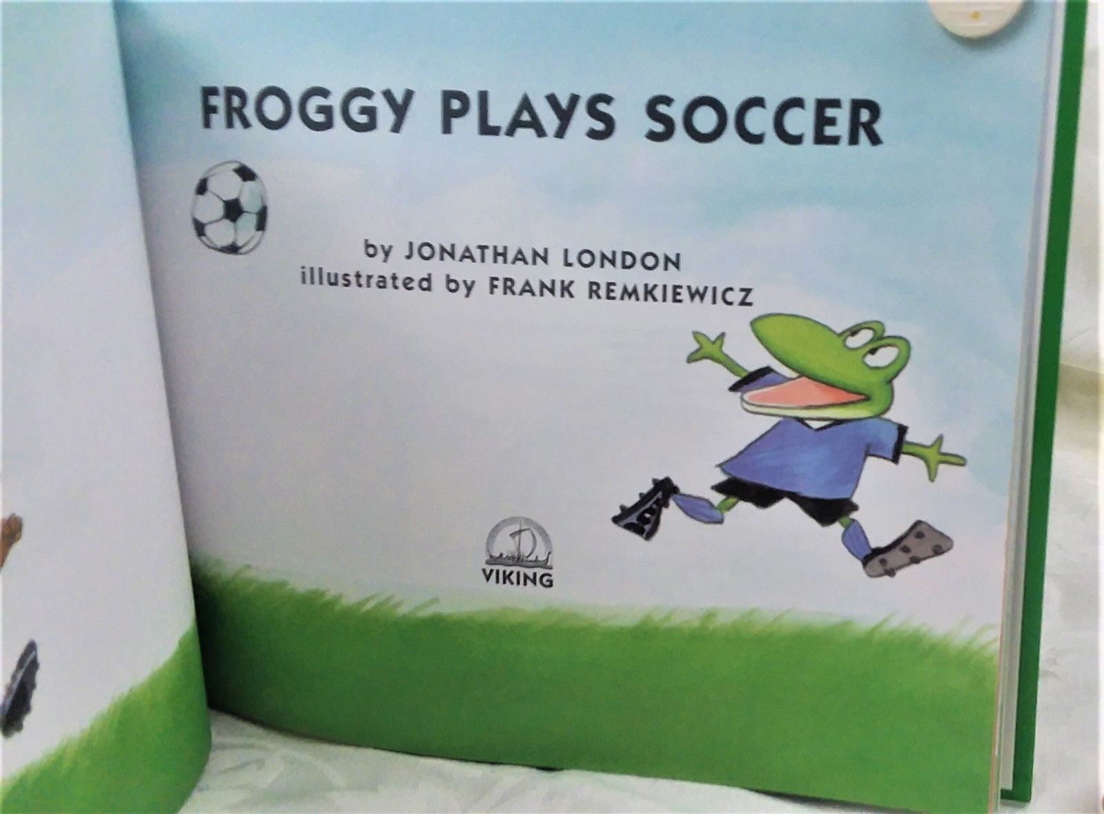 Froggy Plays Soccer by Jonathan London