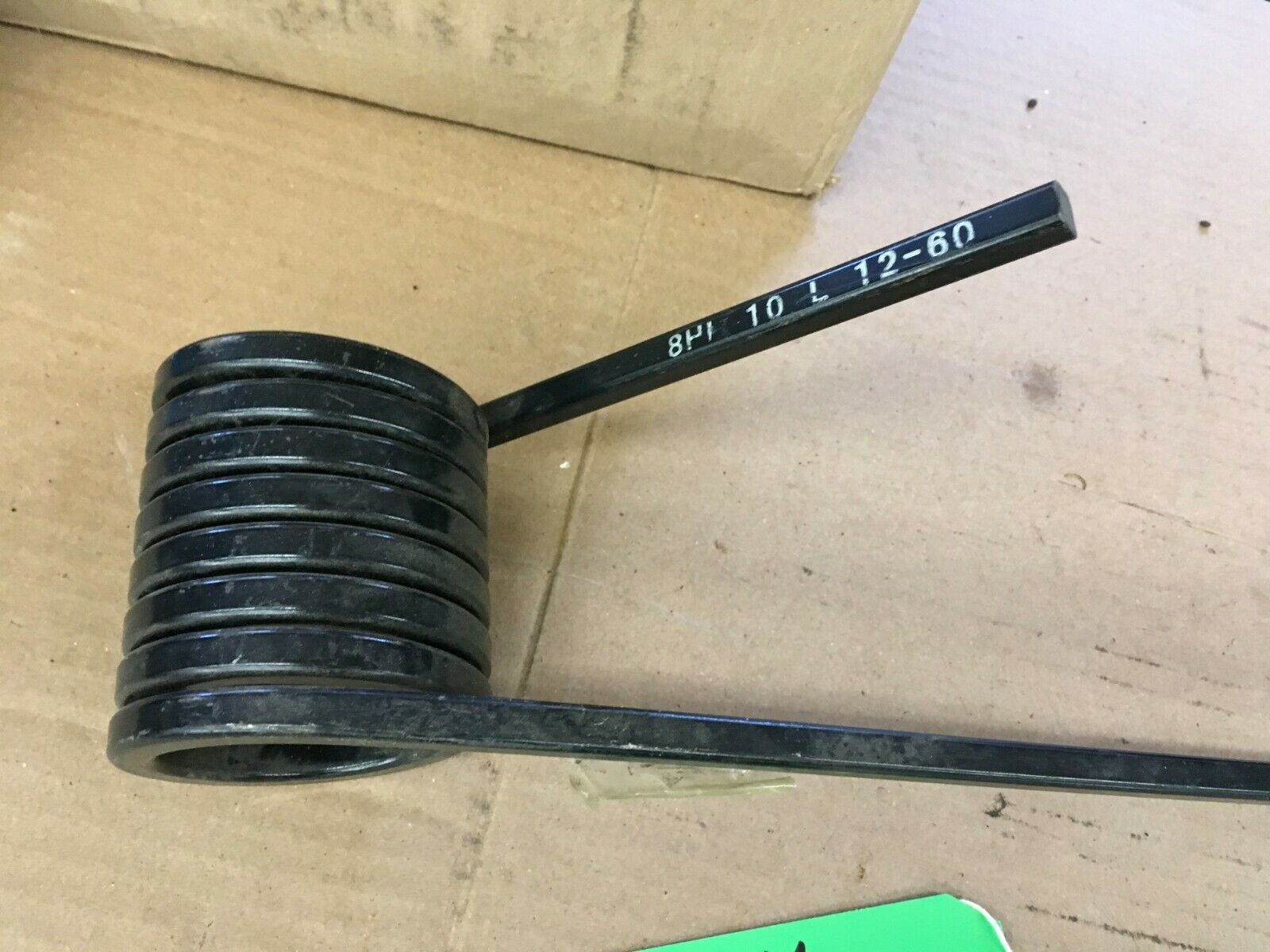 yamaha snowmobile torsion spring 8H110L 1260 Body Parts