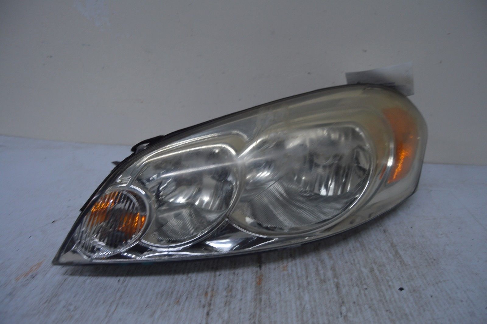 2006 2013 CHEVROLET IMPALA LEFT HEADLIGHT ASSEMBLY OEM LEFT HL21012