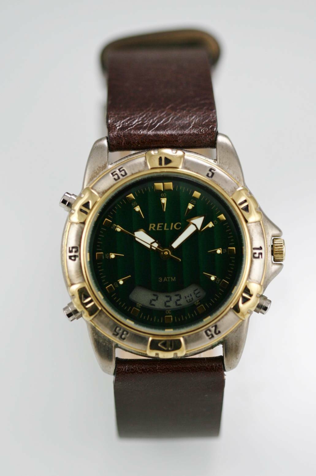 Relic Watch Mens Date 24hr Stainless Silver Gold Brown Leather 30m