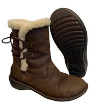 Ugg AKADIA Shearling Lined Leather Boots | Brown | Womens 9 - $67.32