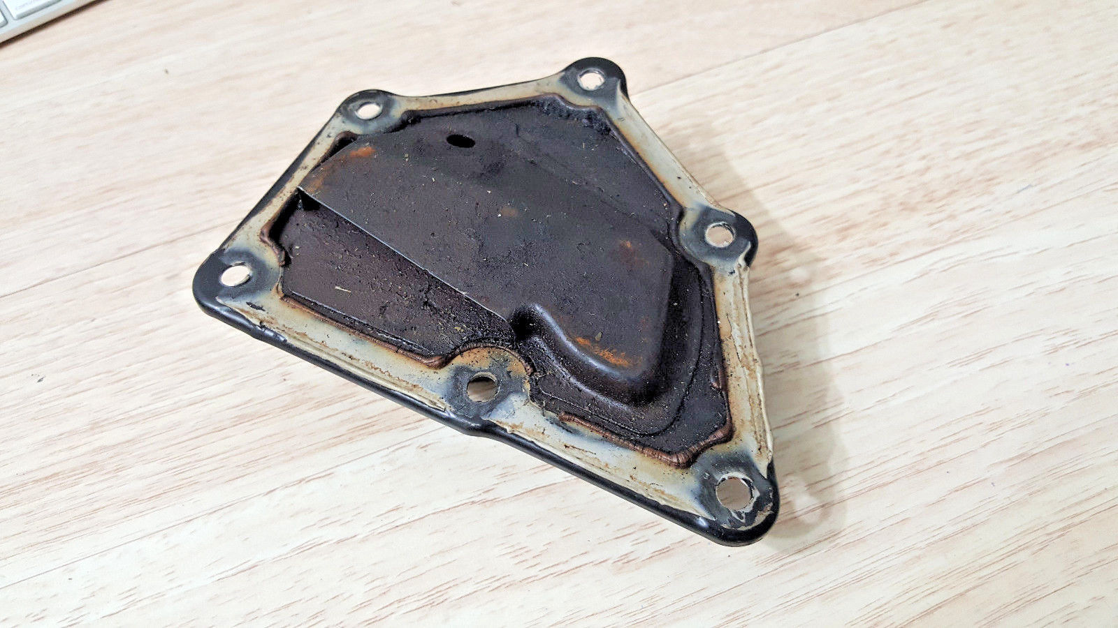 20012005 honda civic COVER BREATHER 11850PLMA00 11850PLMA00 1hc1