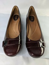 Clarks Artisan Womens Burgundy Patent Leather Flats Size 10M - $29.95