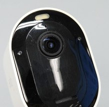 Arlo Pro 4 VMC4041P Spotlight Indoor/Outdoor Wire-Free Camera image 2
