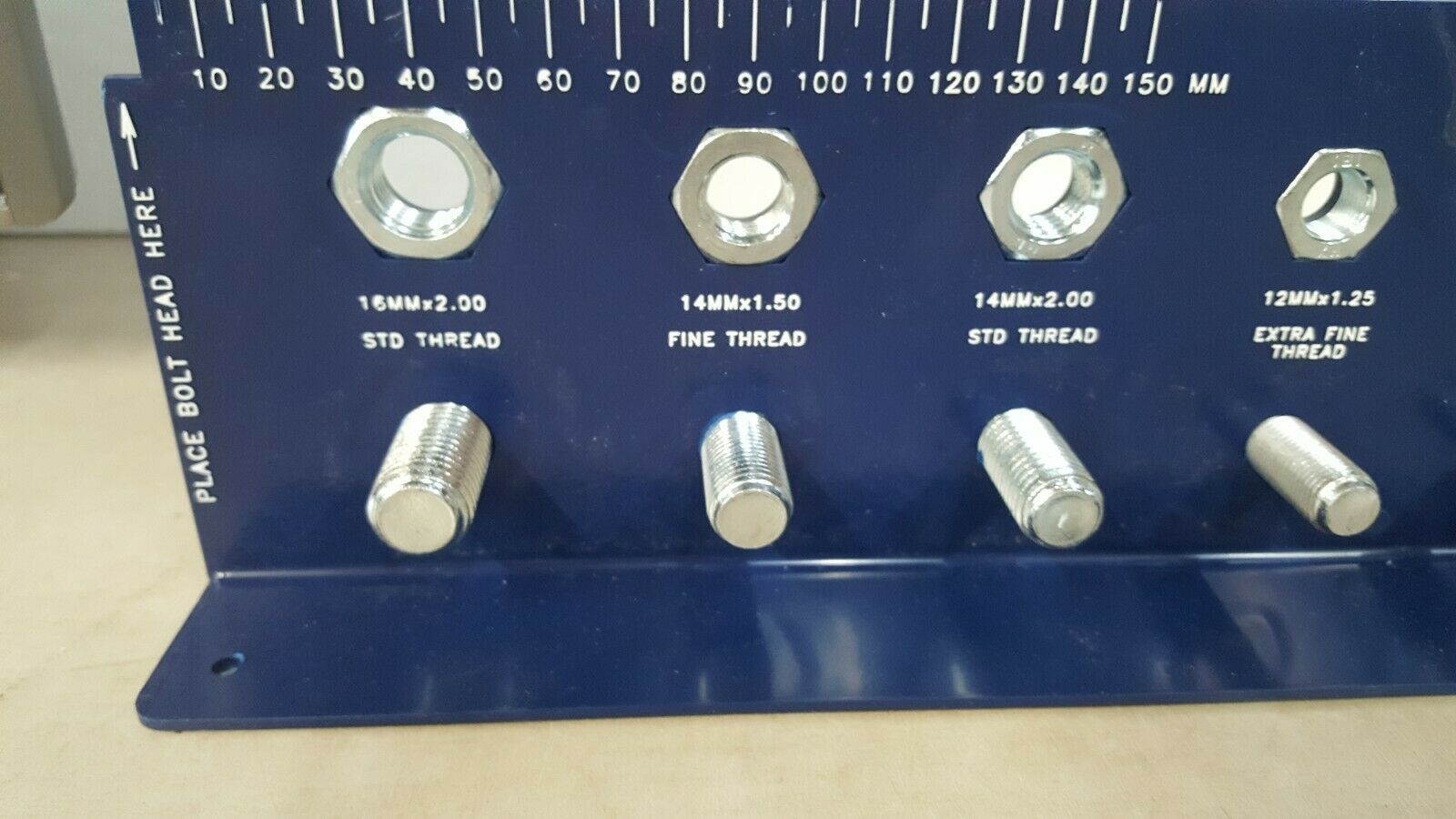 Bolt and Nut Check a Thread Size Fastener Gauge METRIC Gauge, Blue